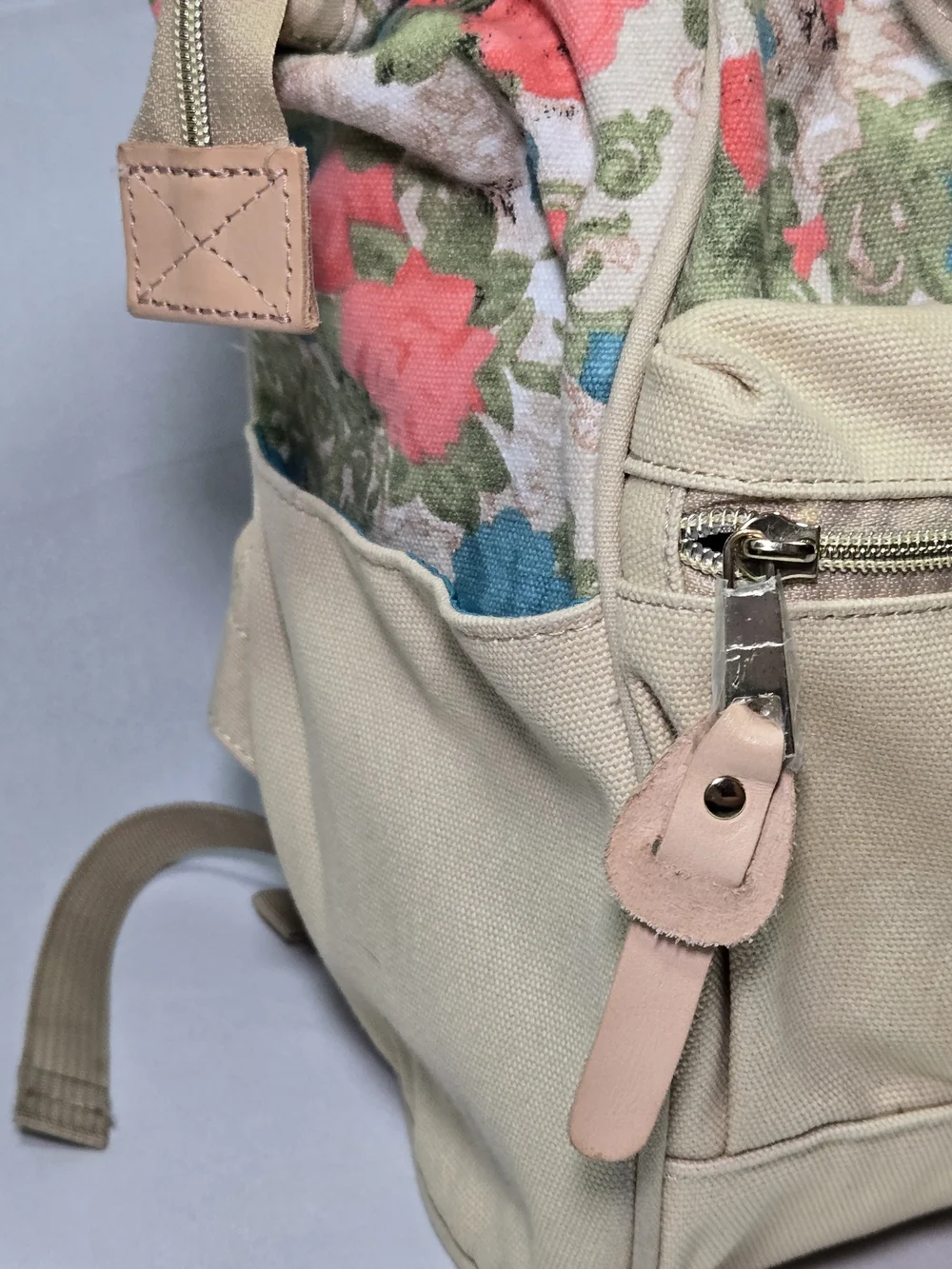 Anello Kuchigane Canvas Floral Backpack Japanese design hinged mouth Retro
